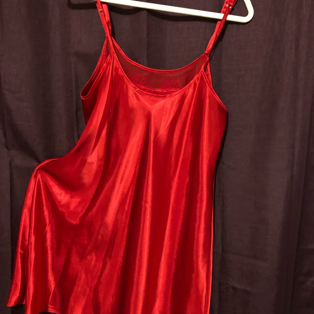 Lingerie - Picture 3 of 4